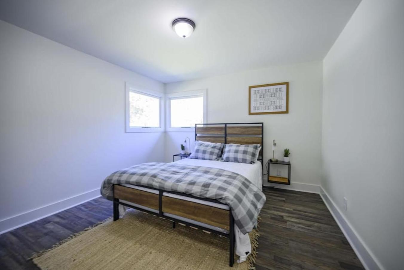 Gorgeous Renovated Home With Open Floor Plan And Large Lot Winchester Buitenkant foto