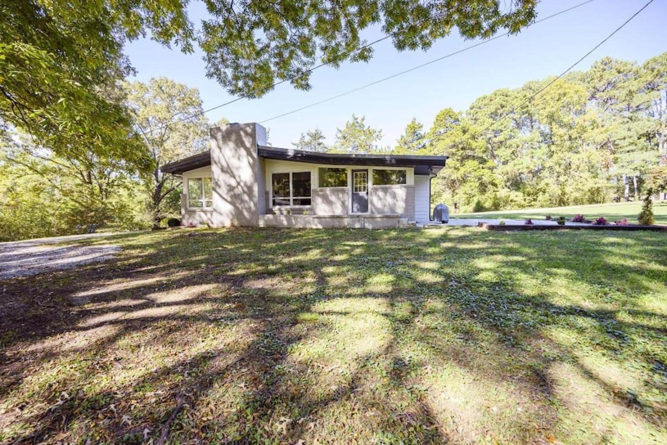 Gorgeous Renovated Home With Open Floor Plan And Large Lot Winchester Buitenkant foto
